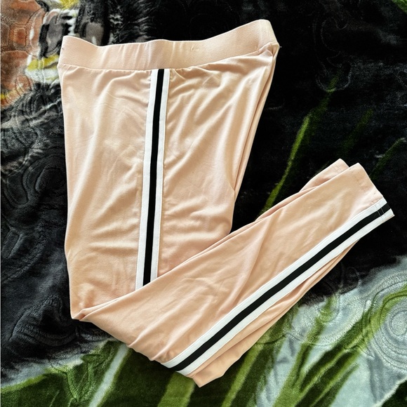 Fashion Nova Pink Large Pants - Picture 5 of 5